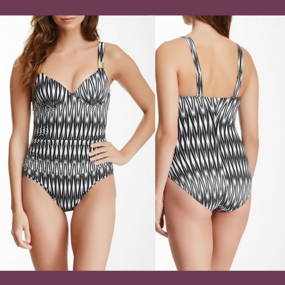 NEW $188 SPANX Sweetheart‎ Ruched One-Piece Swimsuit [  8 + B/C Cup]